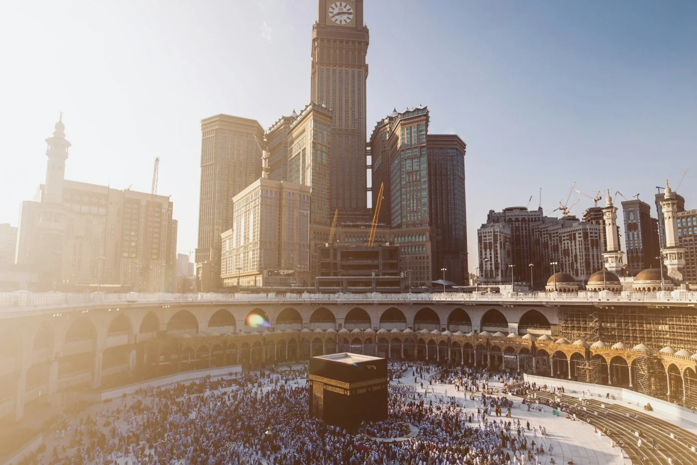 Mekke'de Mescid-i Haram ve otel bölgesi genel görünümü